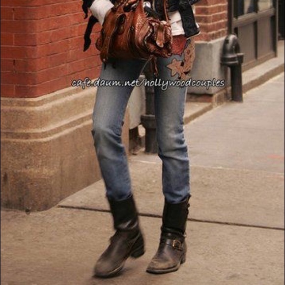 Frye Veronica Shortie in Rustic Black, sz 10 - Picture 7 of 16